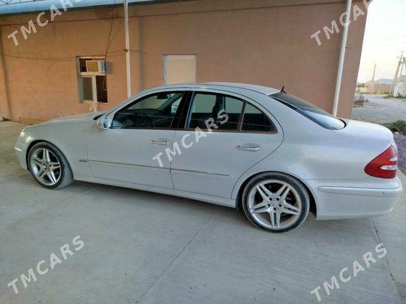 Mercedes-Benz E320 2002 - 140 000 TMT - Bäherden - img 5