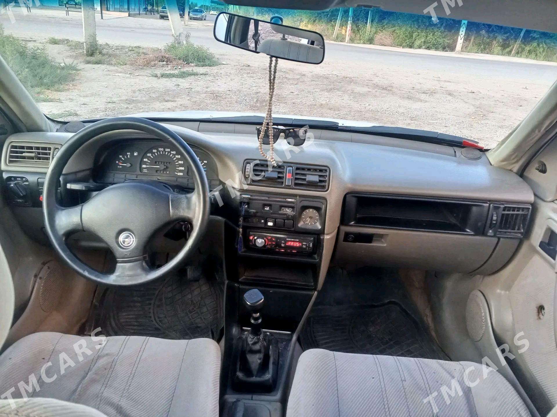 Opel Vectra 1989 - 30 000 TMT - Boldumsaz - img 8