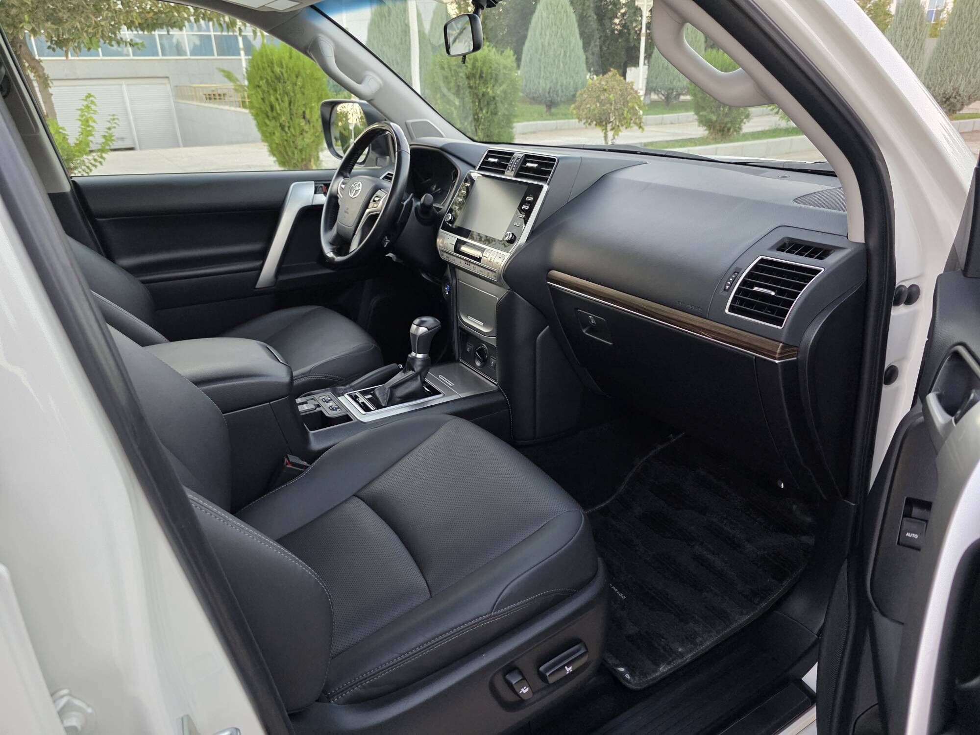 Toyota Land Cruiser Prado 2023 - 1 025 000 TMT - Ашхабад - img 7