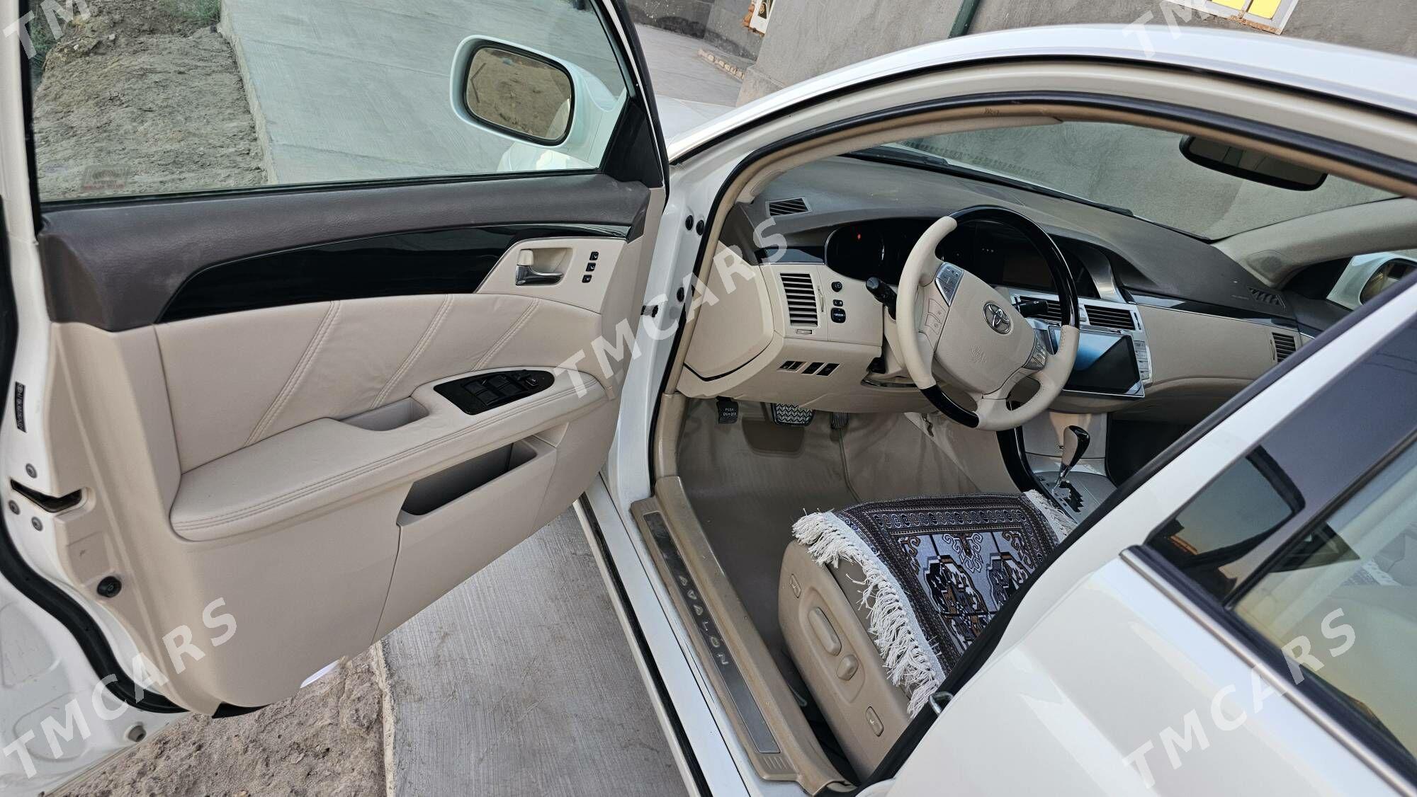 Toyota Avalon 2009 - 200 000 TMT - Гурбансолтан Едже - img 4