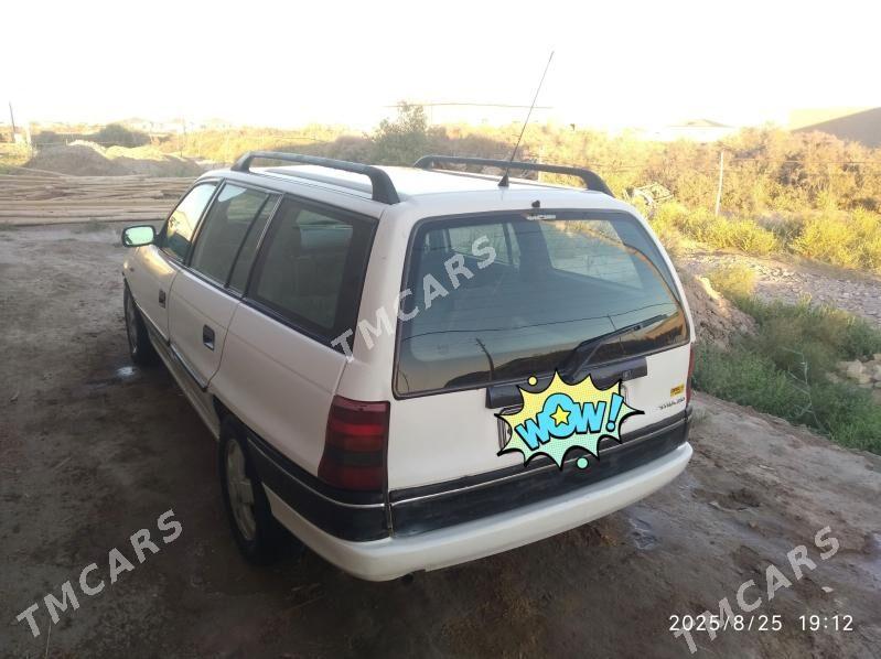 Opel Astra 1995 - 45 000 TMT - Дашогуз - img 4