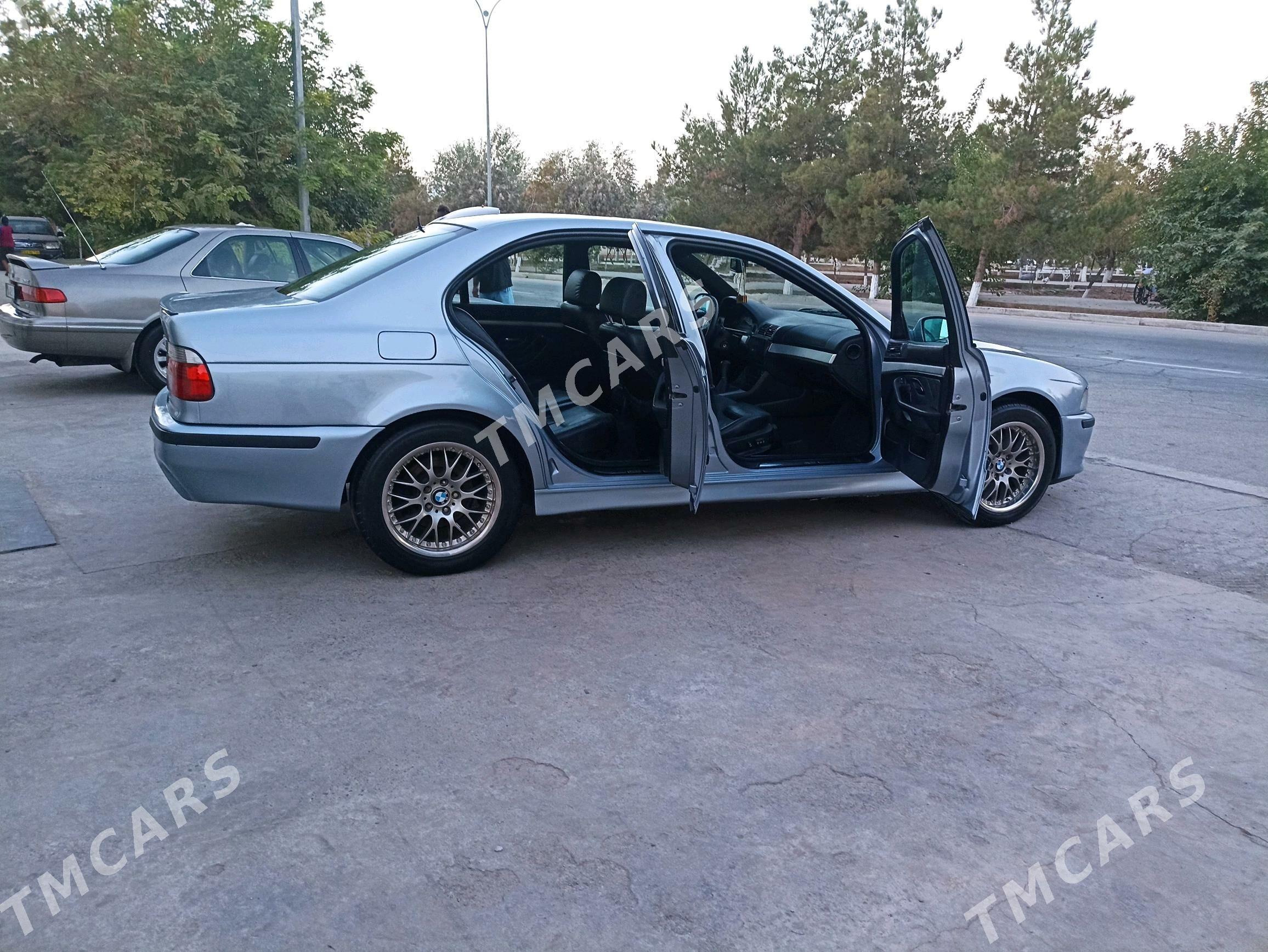 BMW E39 1998 - 95 000 TMT - Türkmenabat - img 2