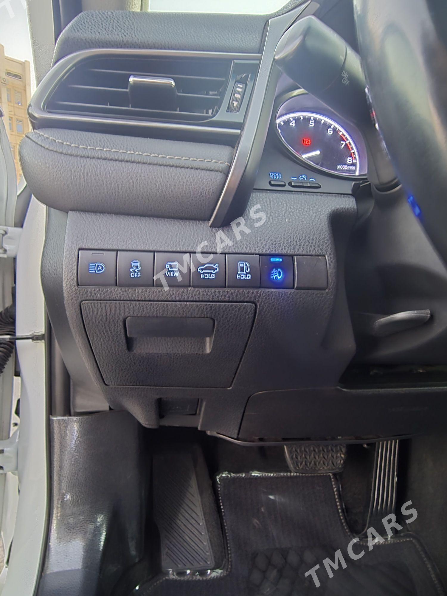Toyota Camry 2022 - 445 000 TMT - Ашхабад - img 9