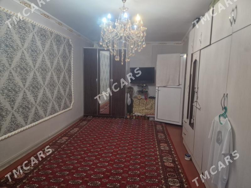 satlyk eyesinde10 mkr gostinka - Aşgabat - img 5