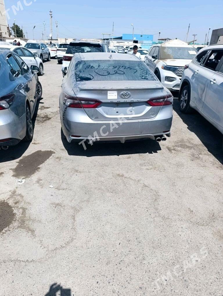Toyota Camry 2022 - 230 000 TMT - Байрамали - img 4