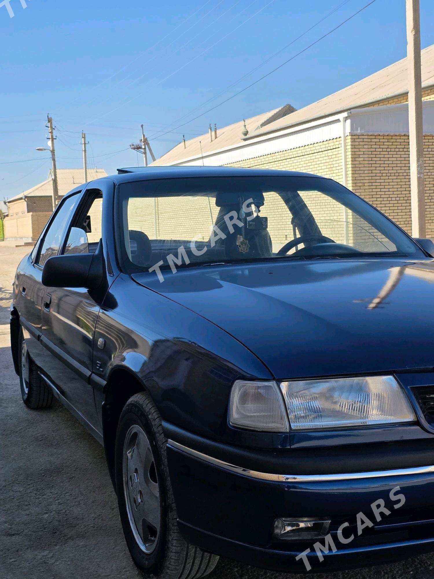 Opel Vectra 1992 - 50 000 TMT - Mary - img 3
