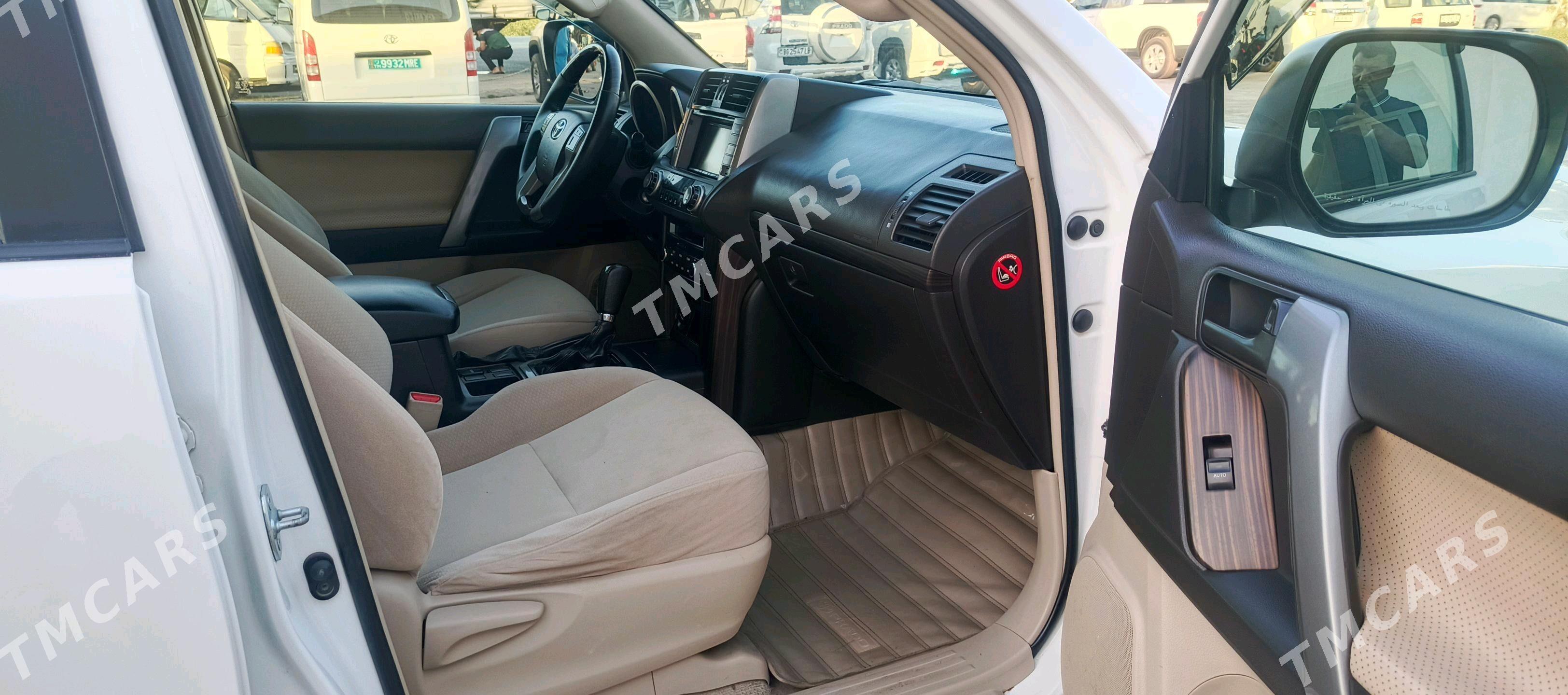 Toyota Land Cruiser Prado 2012 - 515 000 TMT - Сакар - img 10
