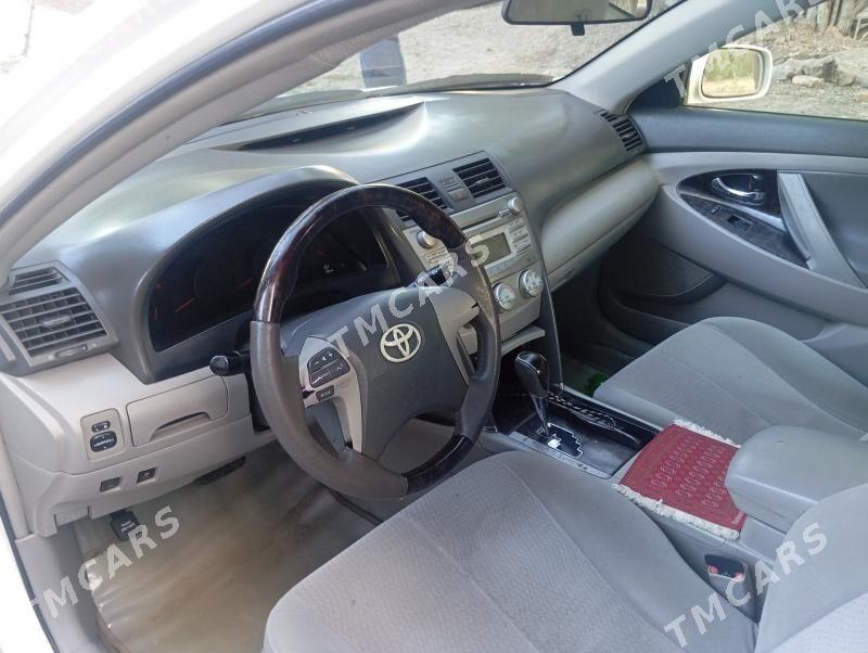 Toyota Camry 2011 - 195 000 TMT - Дашогуз - img 2