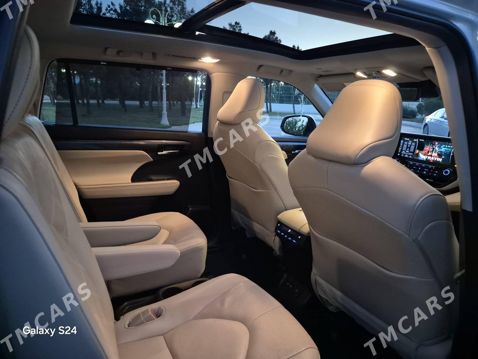 Toyota Highlander 2020 - 795 000 TMT - Ашхабад - img 4