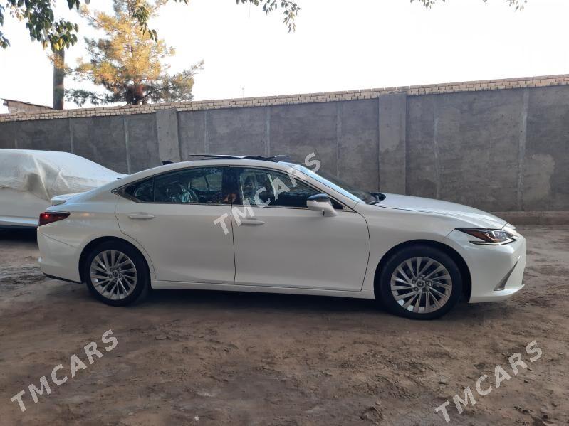 Lexus ES 350 2021 - 560 000 TMT - Мары - img 6