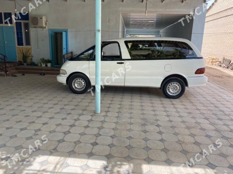 Toyota Previa 1996 - 60 000 TMT - Керки - img 3
