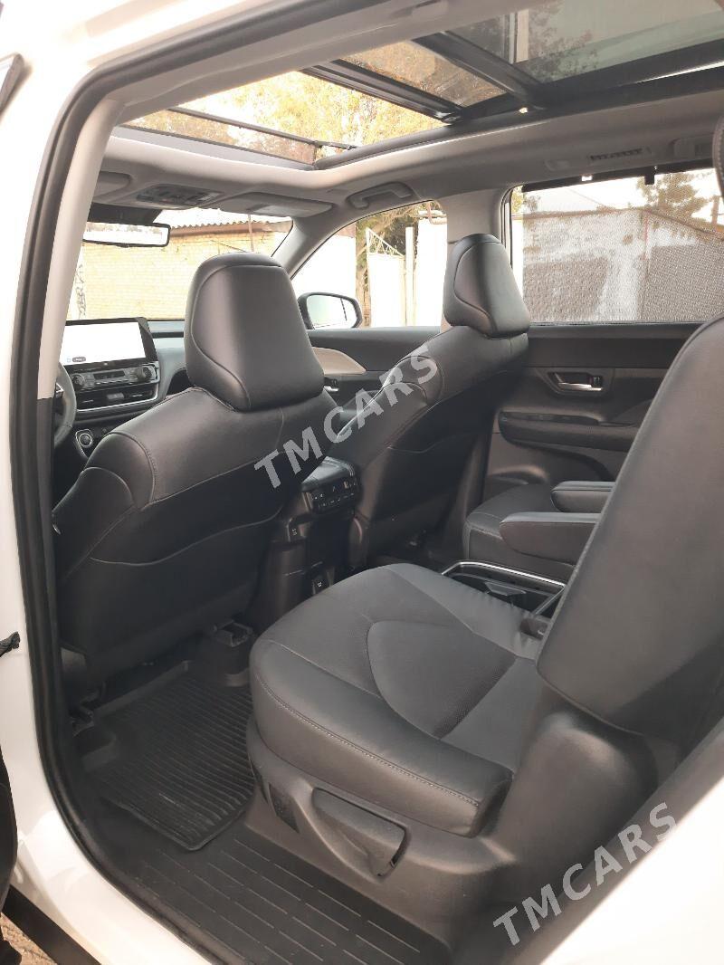 Toyota Grand Highlander Hybrid 2024 - 784 000 TMT - Мары - img 3