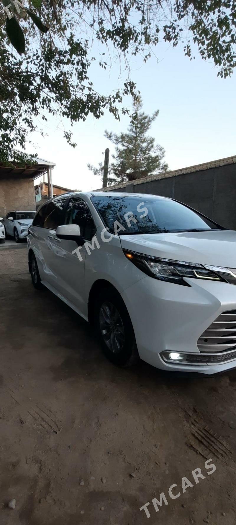 Toyota Sienna 2024 - 590 000 TMT - Мары - img 7