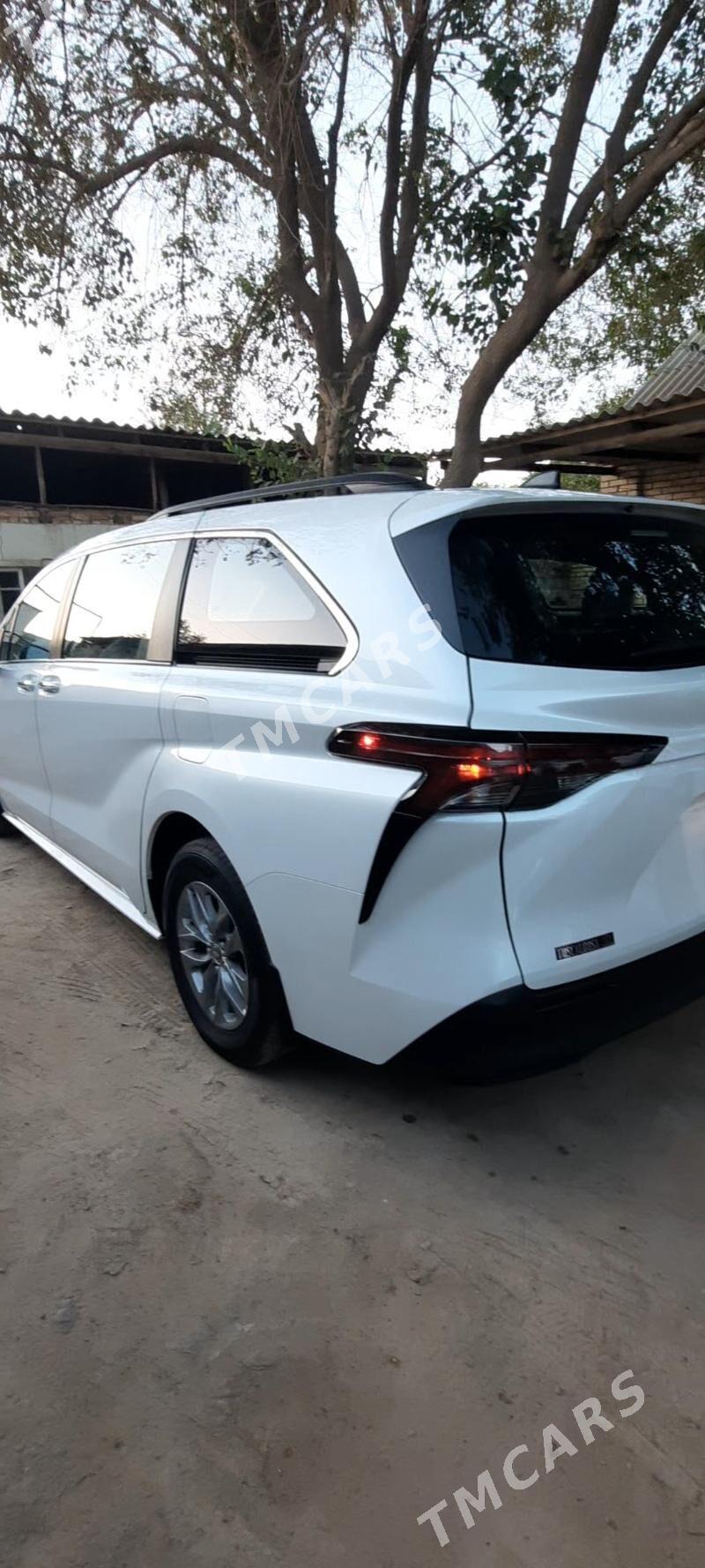Toyota Sienna 2024 - 590 000 TMT - Мары - img 2