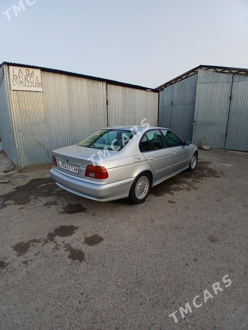 BMW E39 1998 - 80 000 TMT - Бахарден - img 4