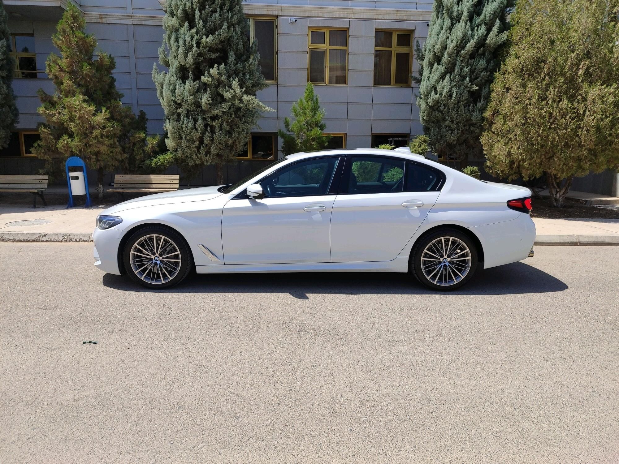 BMW 530 2019 - 500 000 TMT - Мары - img 4