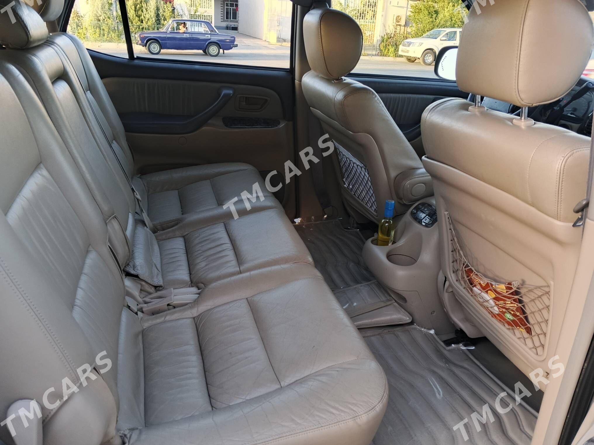 Toyota Sequoia 2001 - 262 000 TMT - Balkanabat - img 4