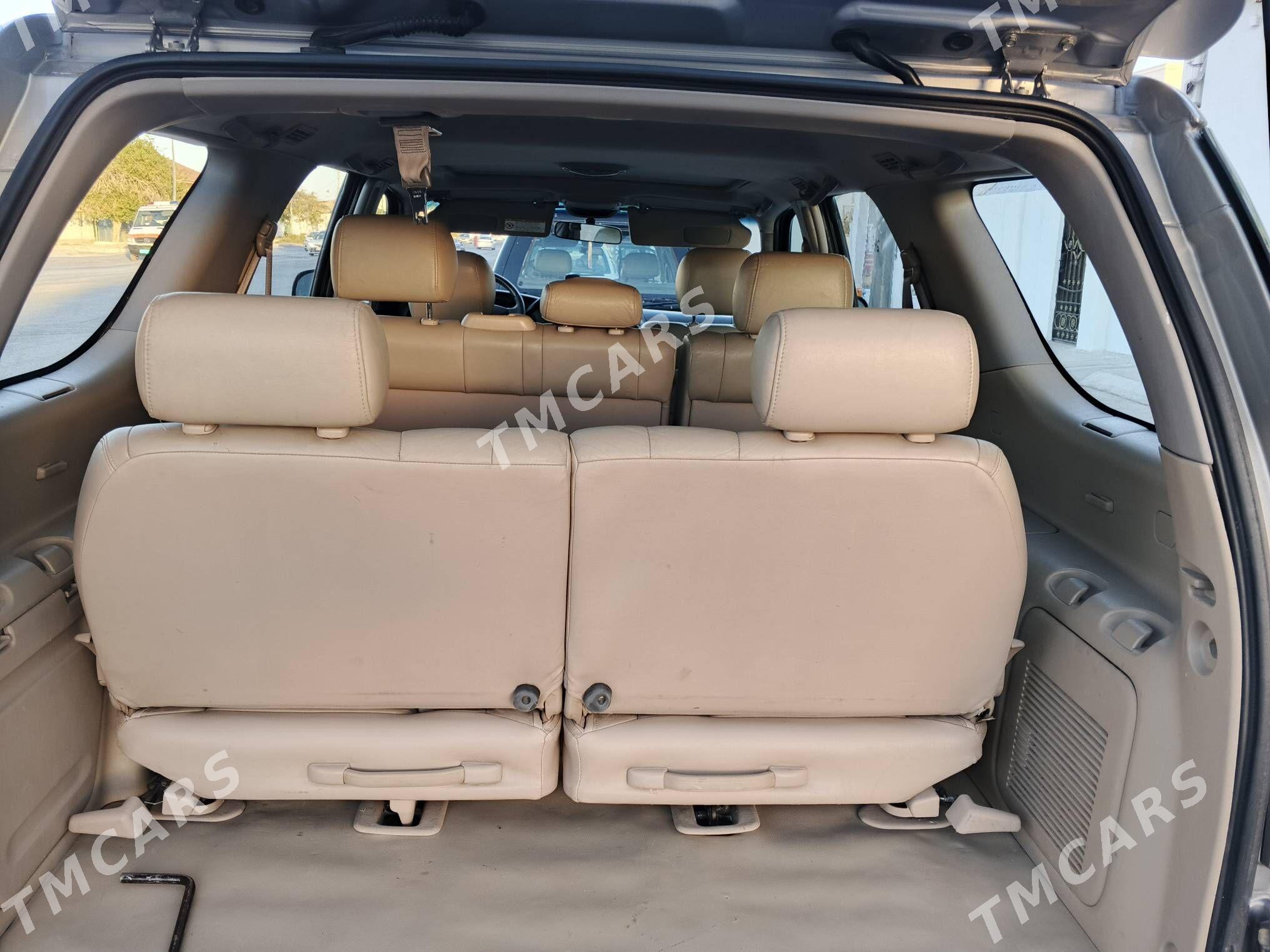 Toyota Sequoia 2001 - 262 000 TMT - Balkanabat - img 3