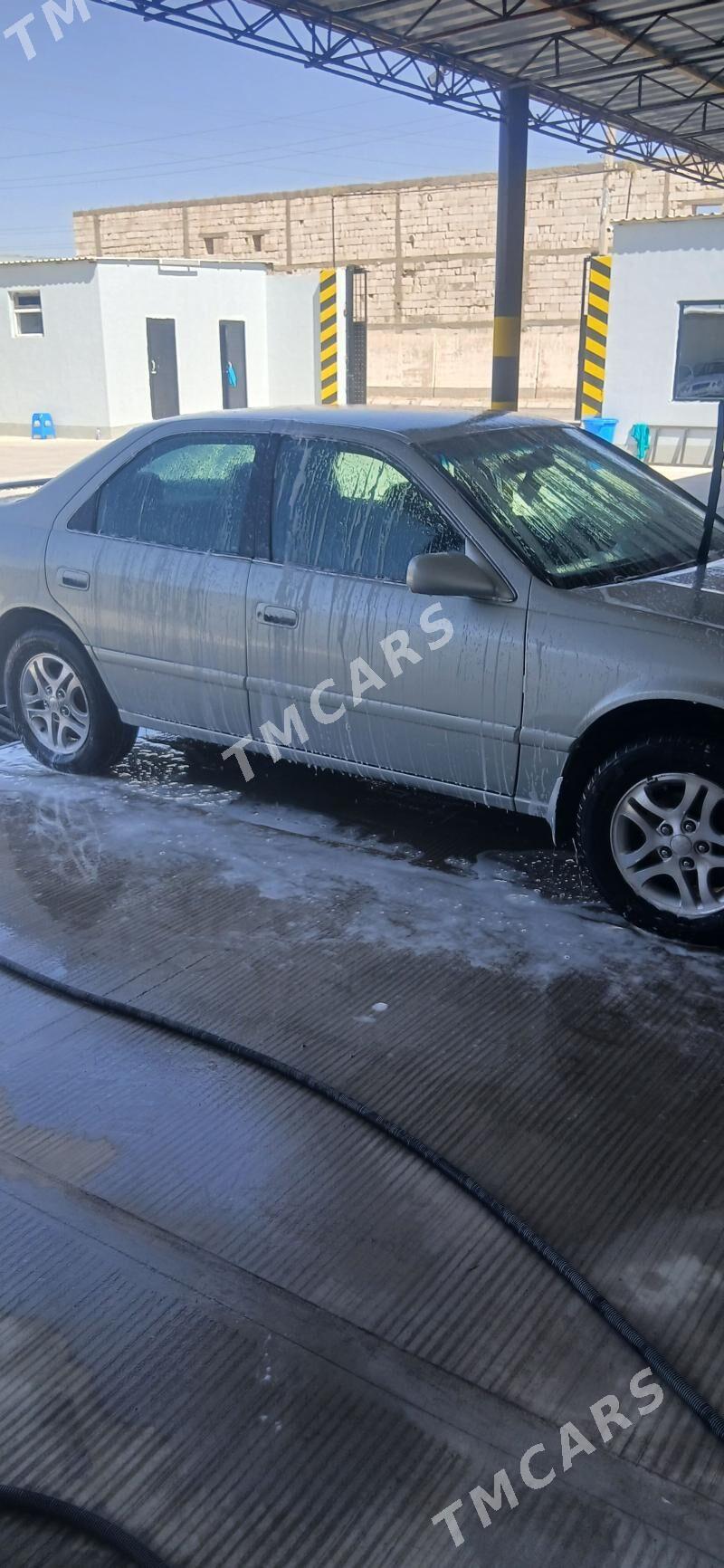 Toyota Camry 2001 - 133 000 TMT - Ашхабад - img 2