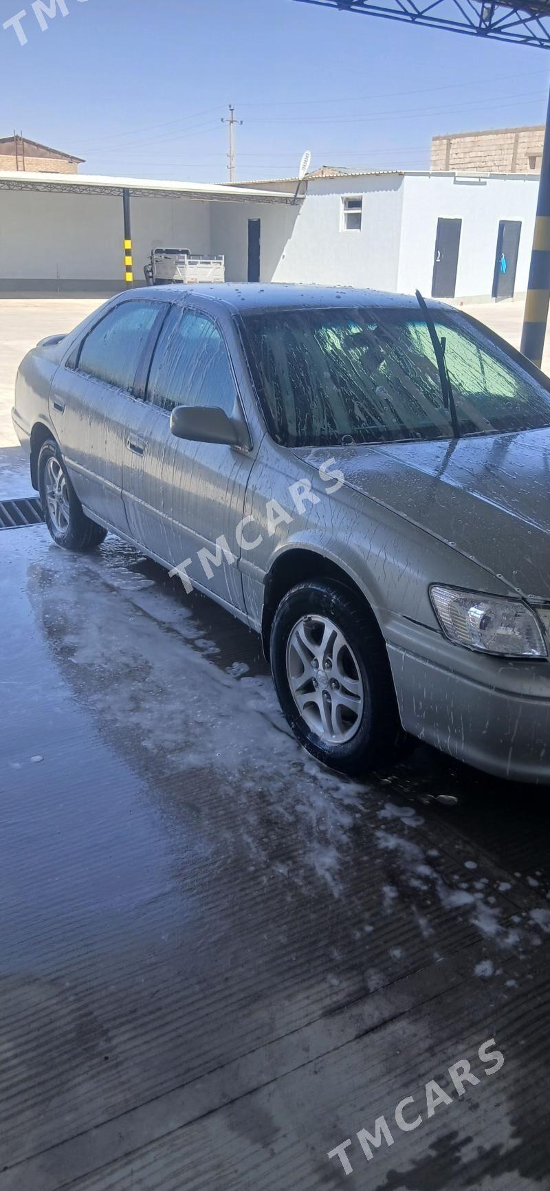 Toyota Camry 2001 - 133 000 TMT - Ашхабад - img 4