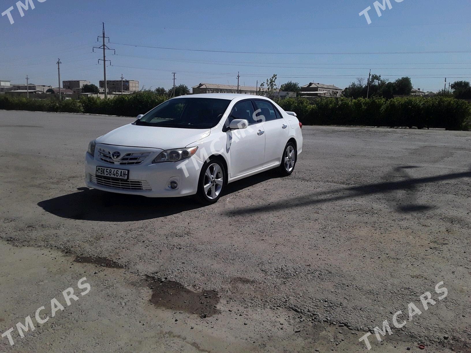 Toyota Corolla 2013 - 175 000 TMT - Теджен - img 3