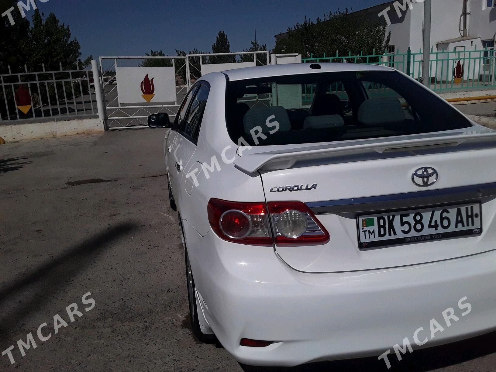 Toyota Corolla 2013 - 175 000 TMT - Теджен - img 4