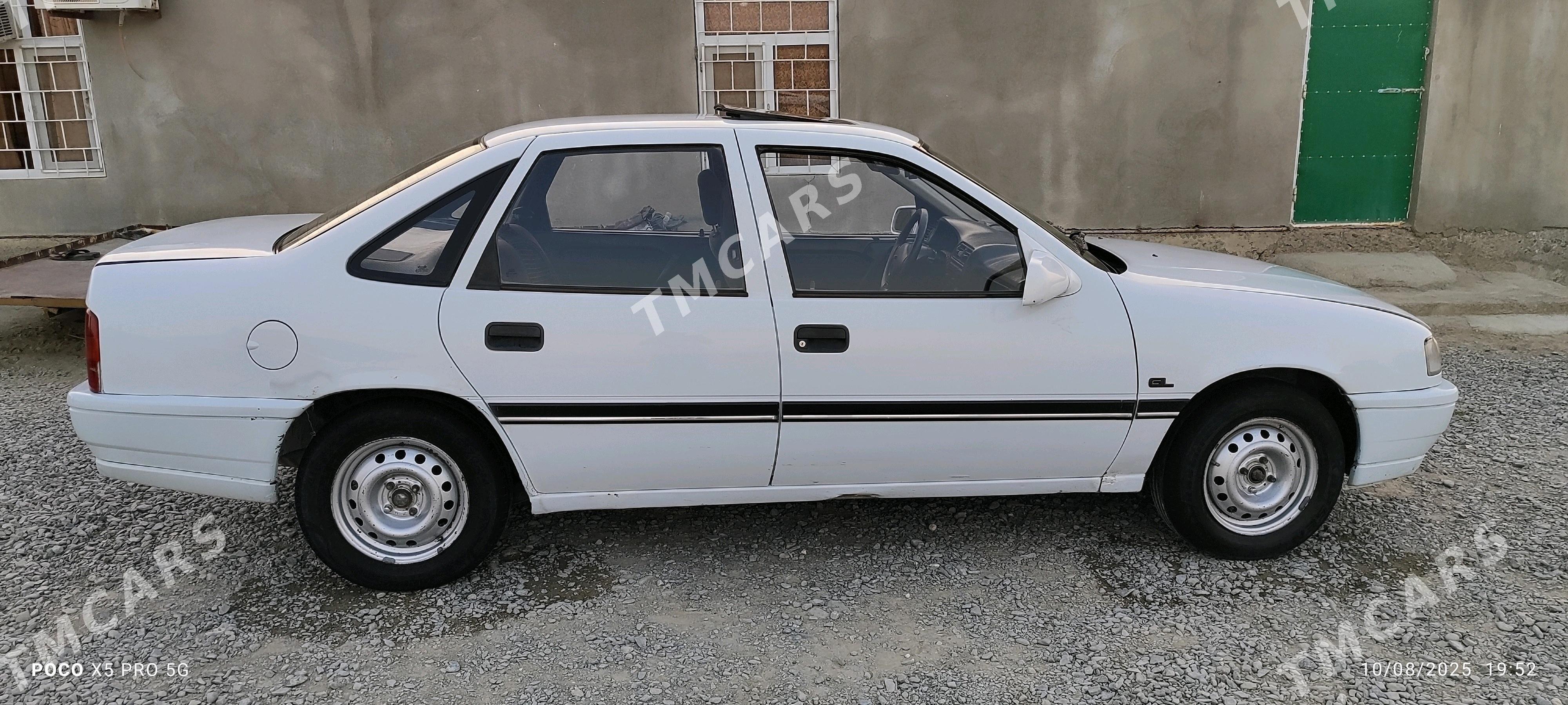 Opel Vectra 1991 - 34 000 TMT - Бахарден - img 3