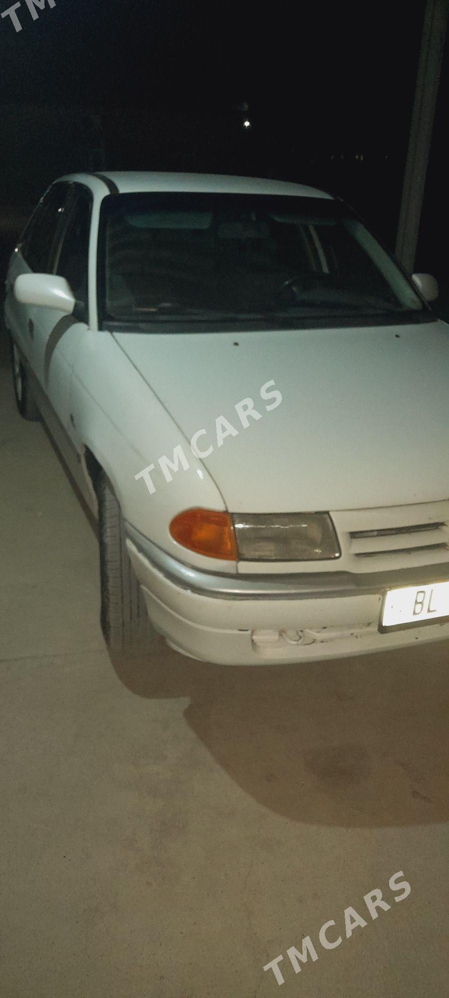Opel Astra 1992 - 35 000 TMT - Bäherden - img 5