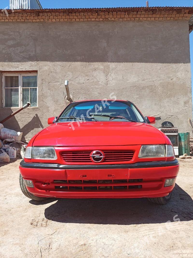 Opel Astra 1993 - 30 000 TMT - Şabat etr. - img 4