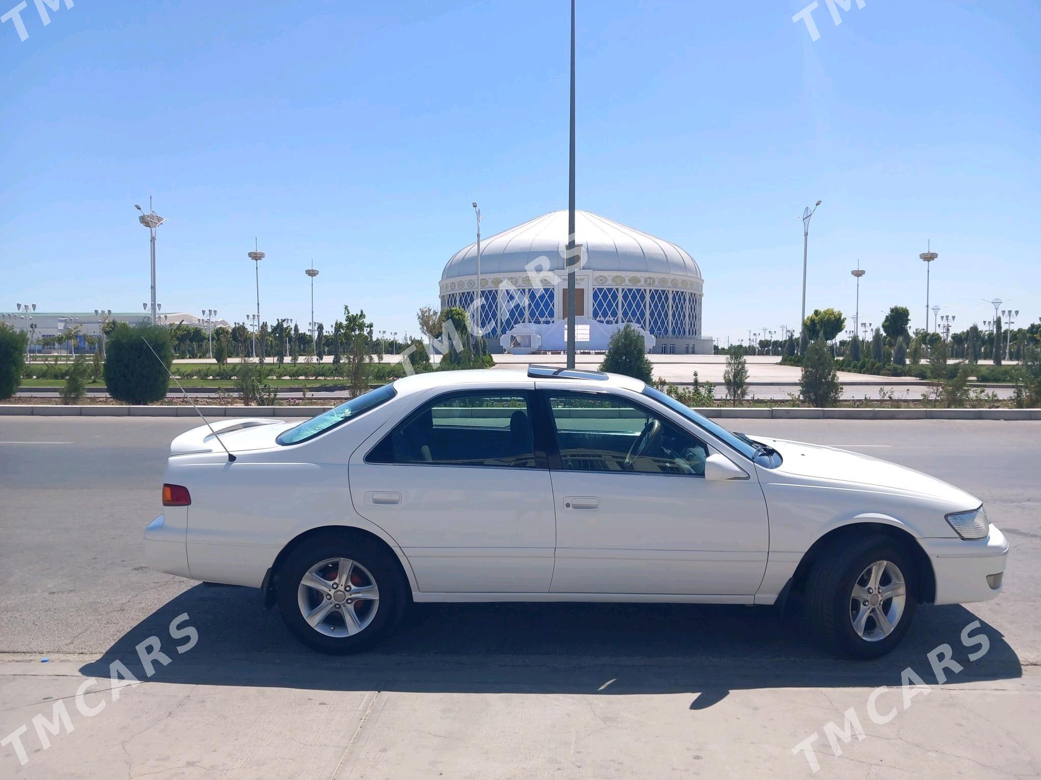 Toyota Camry 2001 - 140 000 TMT - Daşoguz - img 4