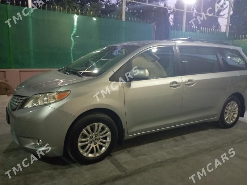 Toyota Sienna 2011 - 310 000 TMT - Ашхабад - img 4