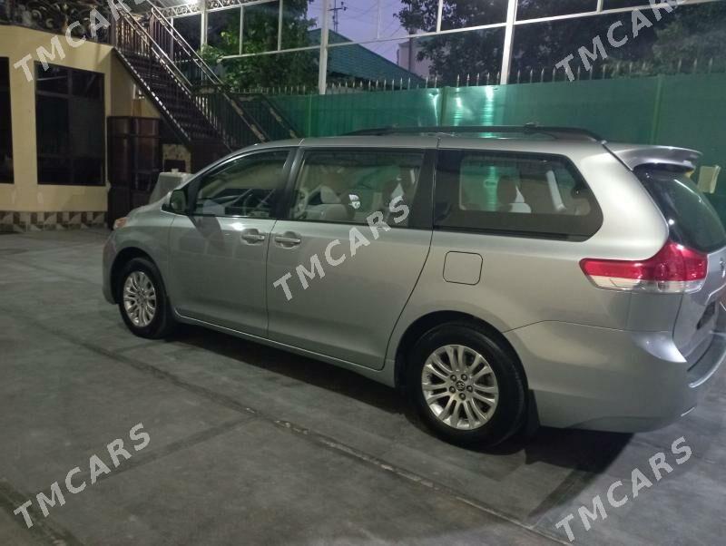 Toyota Sienna 2011 - 310 000 TMT - Ашхабад - img 5