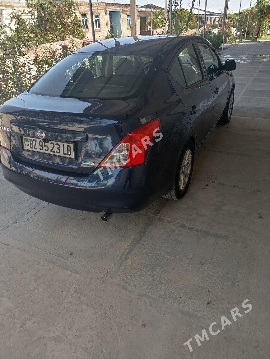 Nissan Versa 2012 - 110 000 TMT - Çärjew - img 5