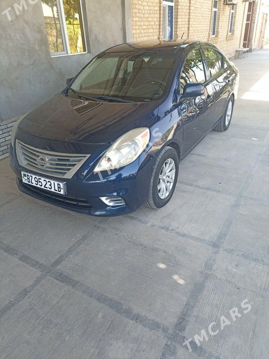 Nissan Versa 2012 - 110 000 TMT - Çärjew - img 3