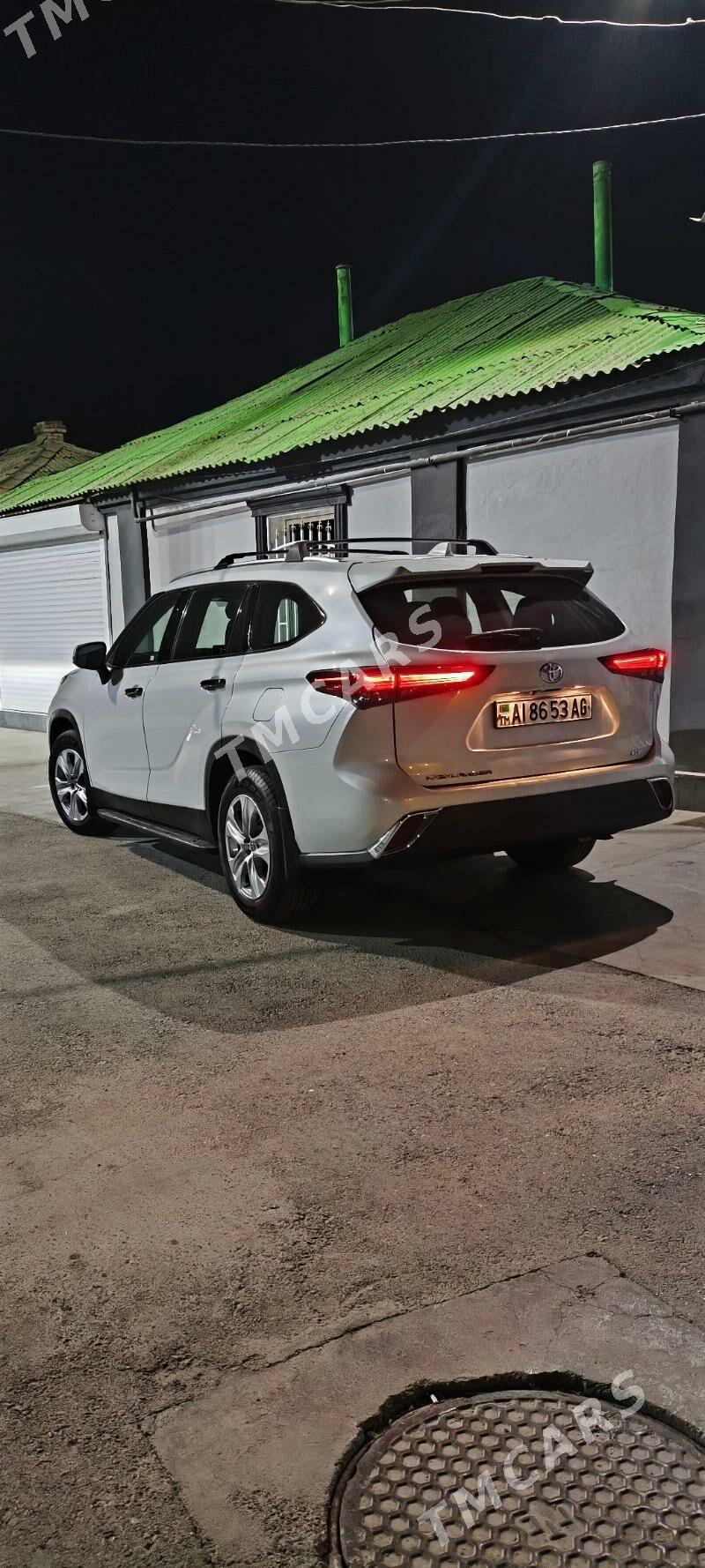 Toyota Highlander 2022 - 560 000 TMT - Ашхабад - img 3