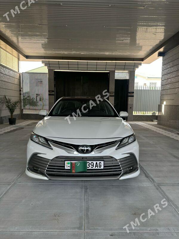Toyota Camry 2023 - 570 000 TMT - Aşgabat - img 3