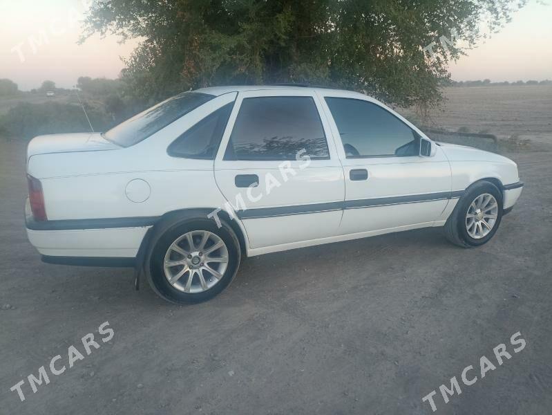 Opel Vectra 1992 - 35 000 TMT - Губадаг - img 3