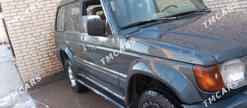 Mitsubishi Montero 1995 - 50 000 TMT - Чарджоу - img 2