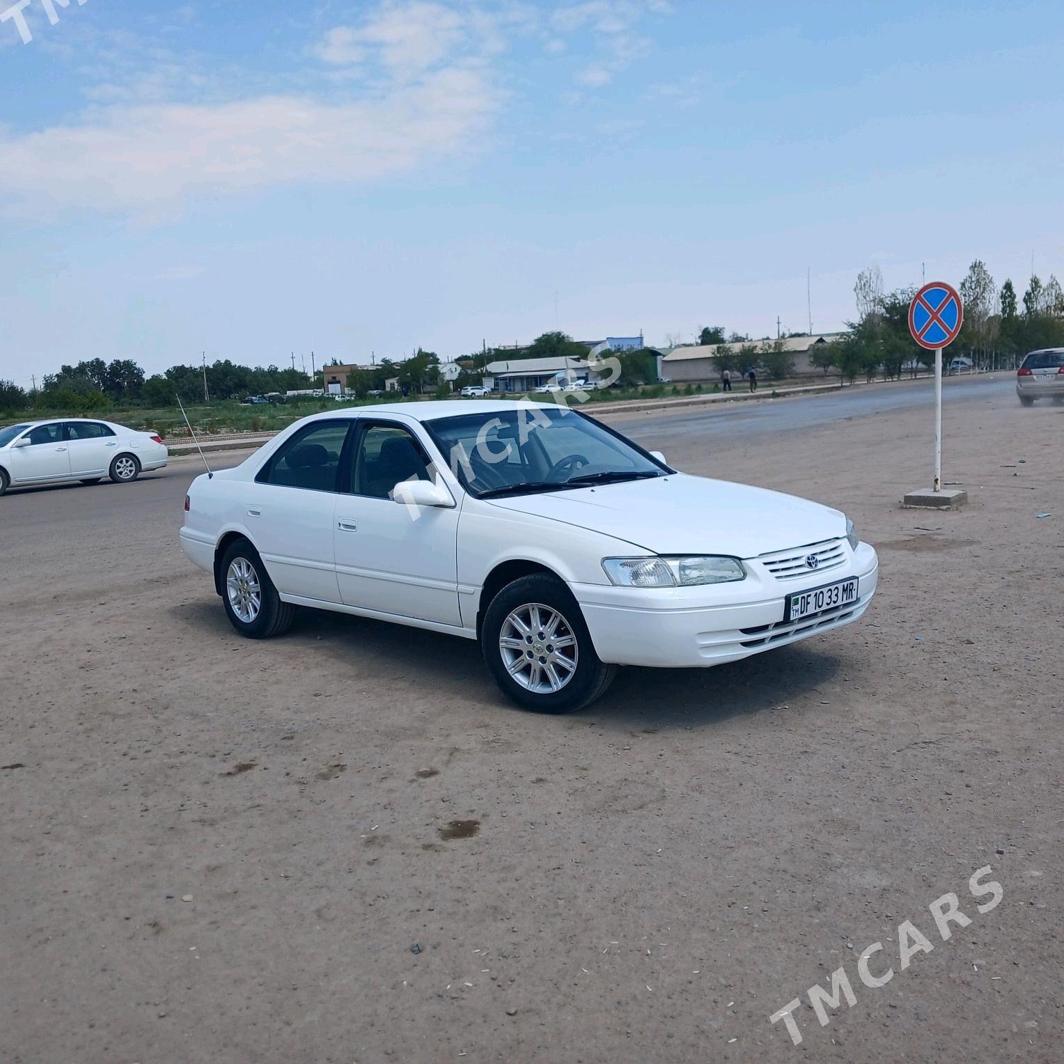 Toyota Camry 1998 - 125 000 TMT - Дашогуз - img 5