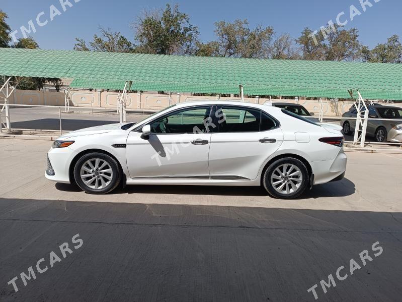 Toyota Camry 2022 - 285 000 TMT - Байрамали - img 4