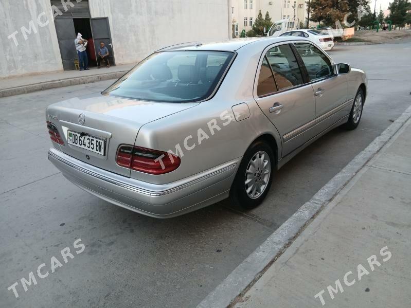 Mercedes-Benz E320 2001 - 120 000 TMT - Туркменбаши - img 4