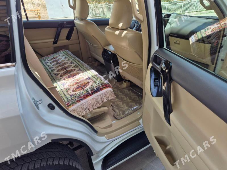 Toyota Land Cruiser Prado 2015 - 670 000 TMT - Çärjew - img 3