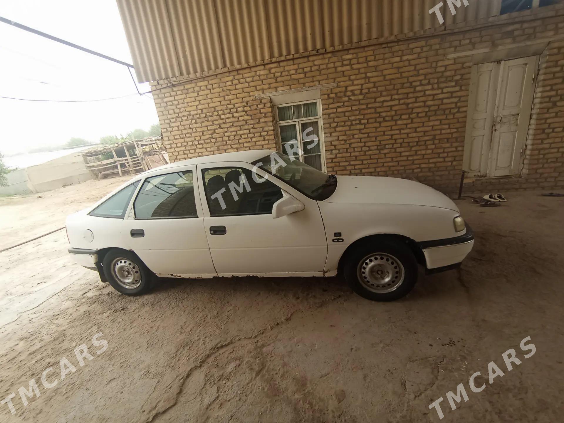 Opel Vectra 1992 - 13 000 TMT - Мары - img 4