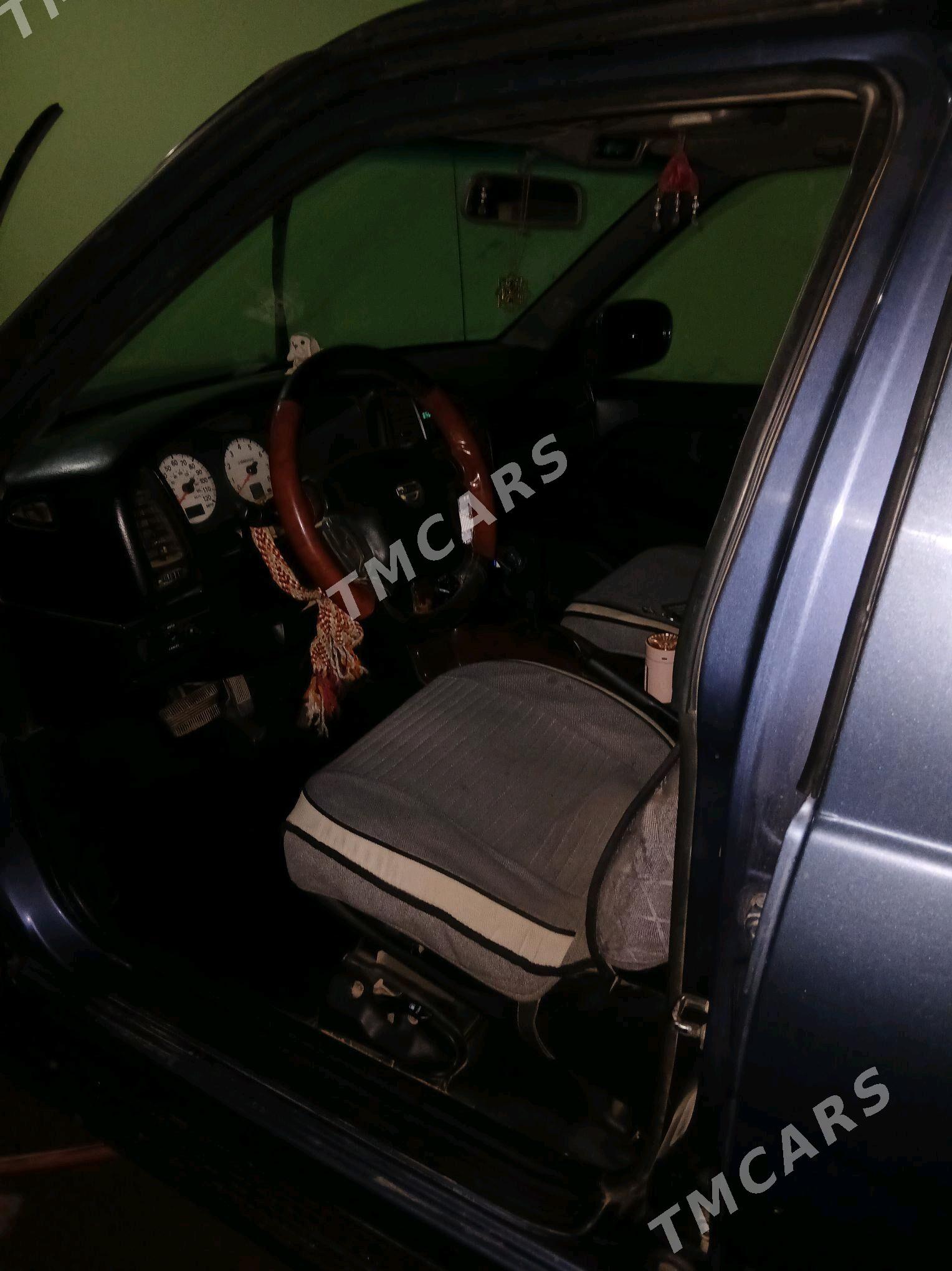 Nissan Pathfinder 2002 - 130 000 TMT - Şabat etr. - img 5