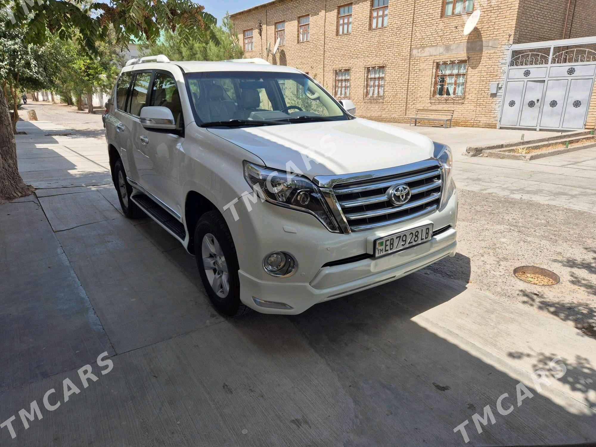 Toyota Land Cruiser Prado 2015 - 670 000 TMT - Çärjew - img 6