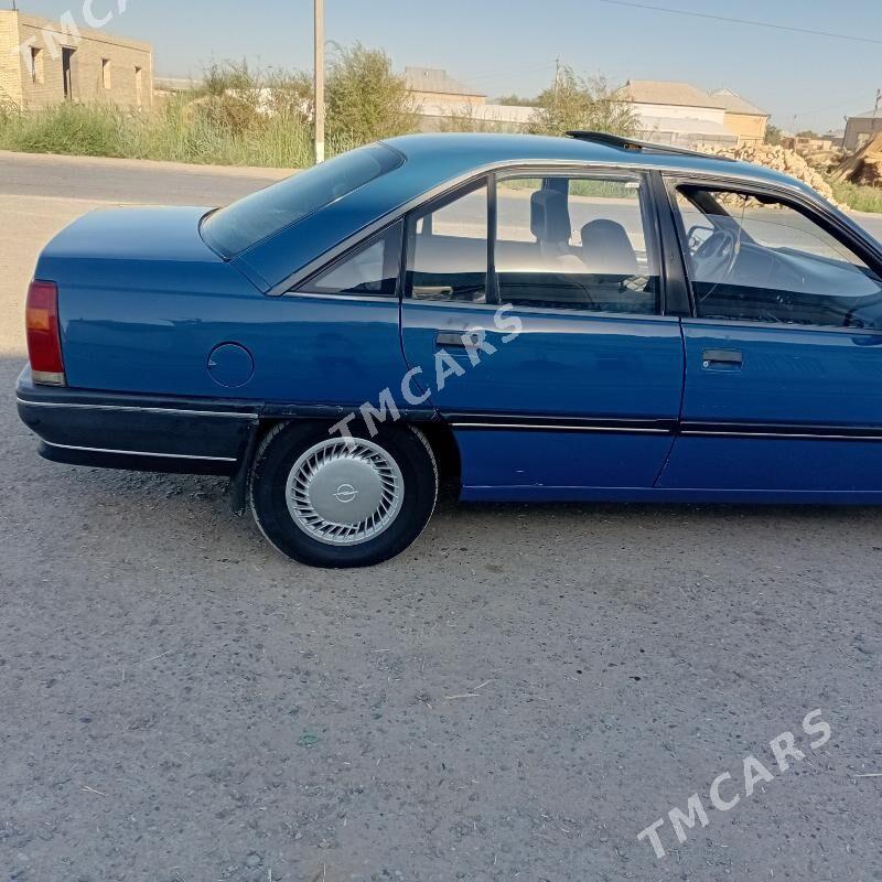 Opel Omega 1989 - 30 000 TMT - Murgap - img 2