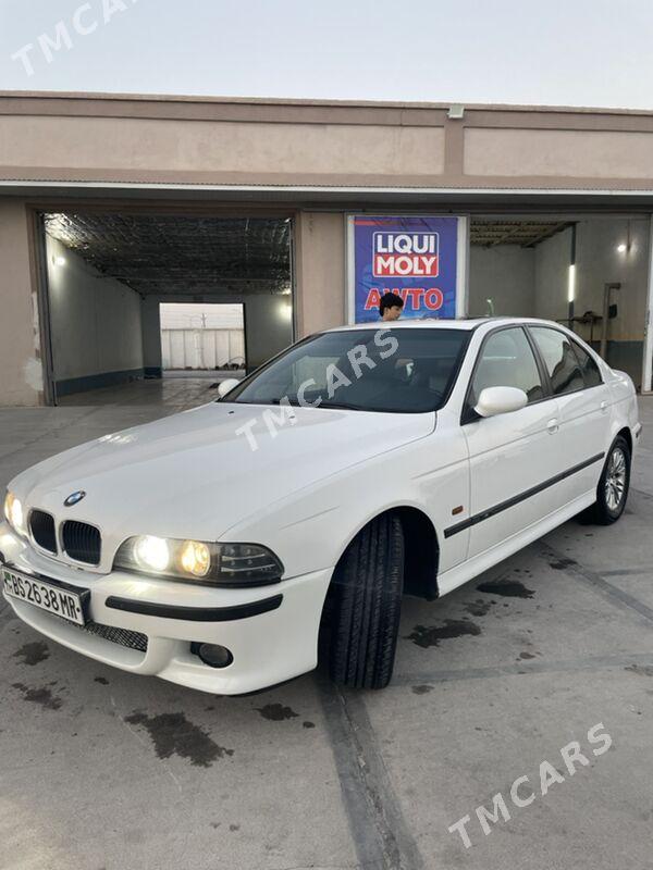 BMW E39 2001 - 143 000 TMT - Baýramaly - img 3