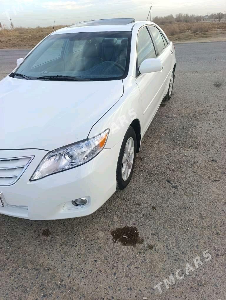 Toyota Camry 2009 - 190 000 TMT - Теджен - img 3
