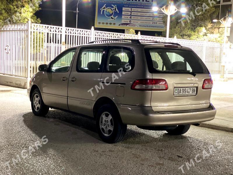 Toyota Sienna 2002 - 153 000 TMT - Эсенгулы - img 3