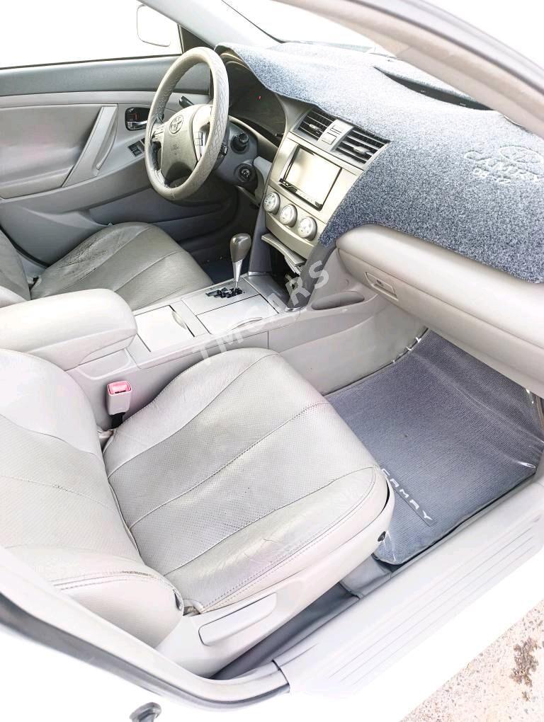 Toyota Camry 2009 - 190 000 TMT - Теджен - img 7